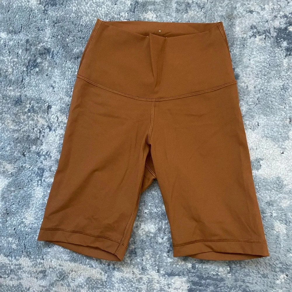 Everlane Performance Compression Biker Shorts in Rust Orange, SZ XS